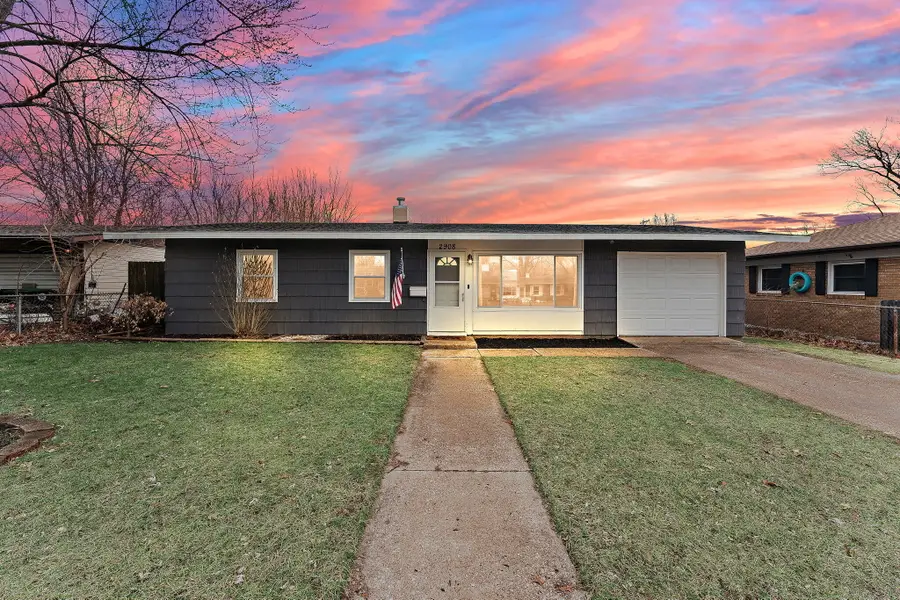 2908 W 38th Avenue, Hobart, IN 46342 - #2