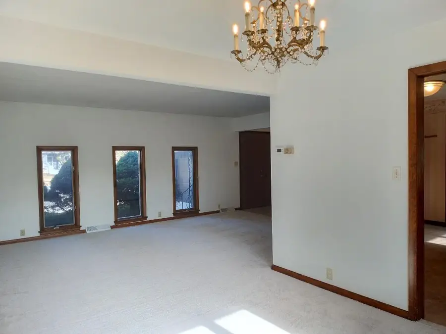 1040 Azalea Drive, Munster, IN 46321 - #3