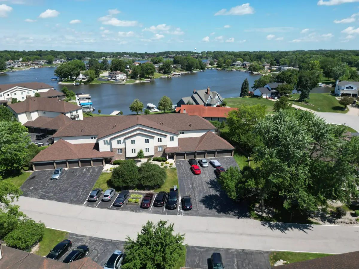 5065 Spinnaker Lane #E, Crown Point, IN 46307 - #1