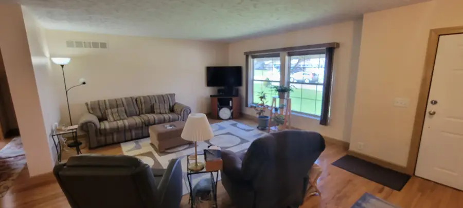 102 Mayfield Drive, Michigan City, IN 46360 - #3