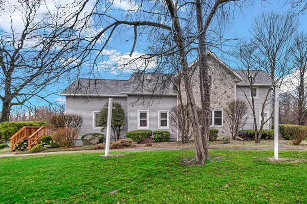 2992 N Tiffany Drive, La Porte, IN 46350