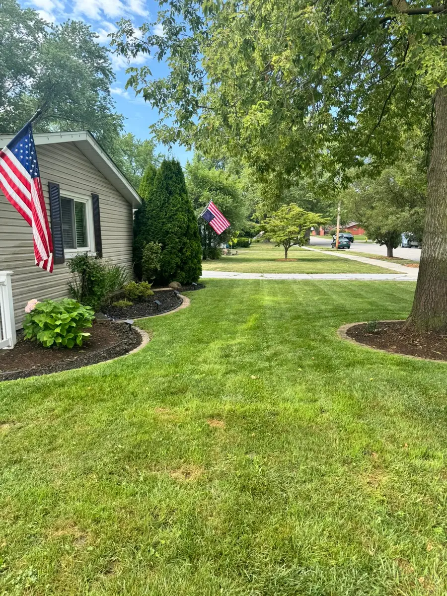 1226 N Glenwood Avenue, Griffith, IN 46319 - #3