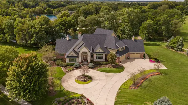 2901 Pepper Creek Bridge Pkwy, Valparaiso, IN 46385