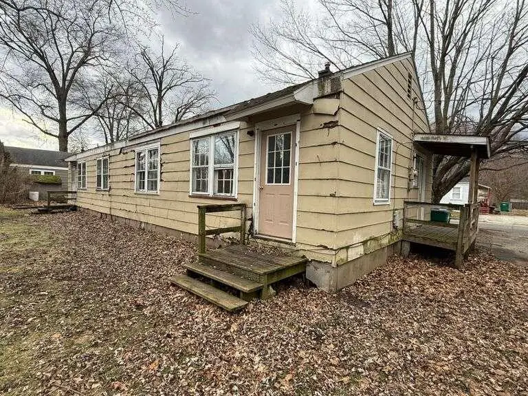 1403 Federal Avenue, La Porte, IN 46350 - #3