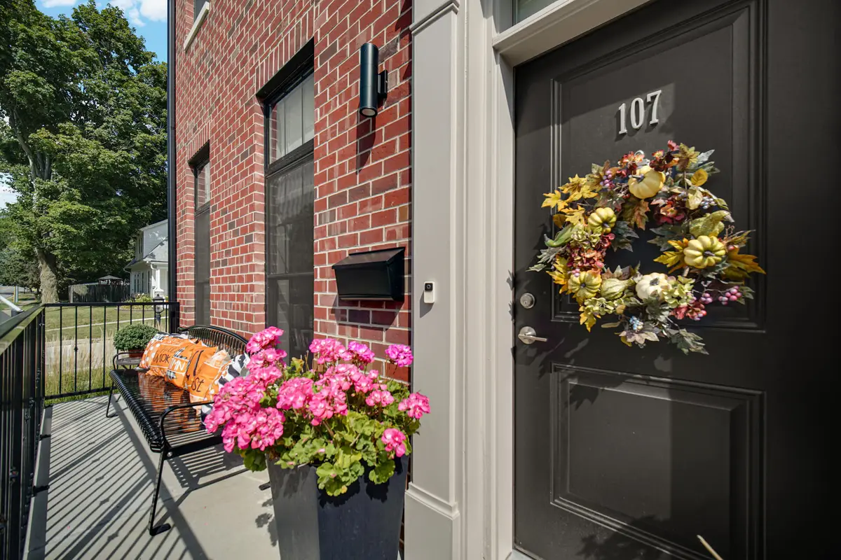 208 Campbell Street #107, Valparaiso, IN 46385 - #1