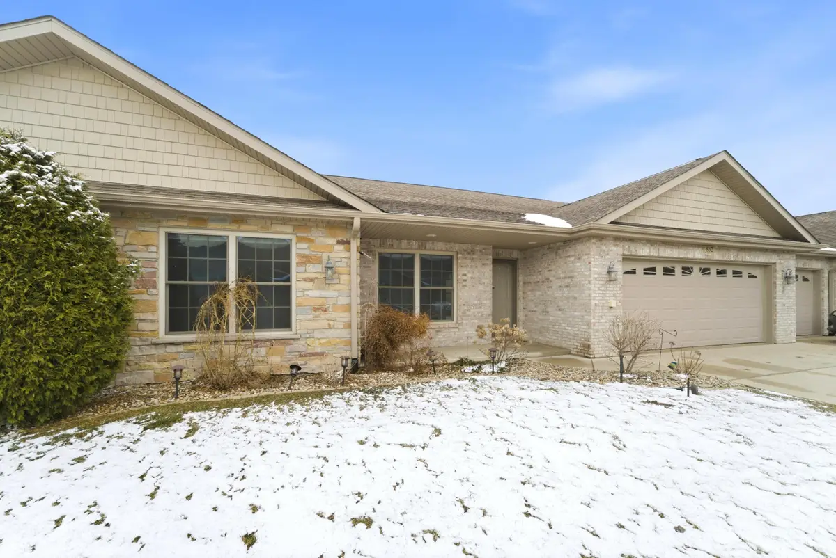862 Veterans Lane, Crown Point, IN 46307 - #1