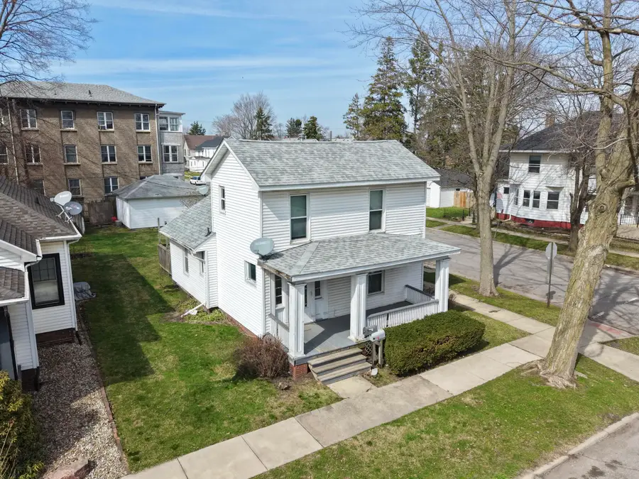 401 Maple Avenue, La Porte, IN 46350 - #3