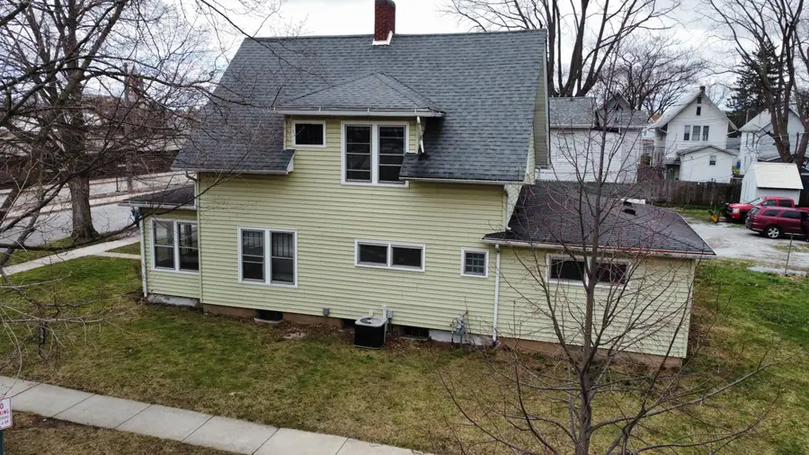 1011 Jackson Street, La Porte, IN 46350 - #3