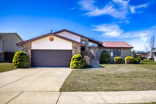 8940 Calhoun Place, Crown Point, IN 46307