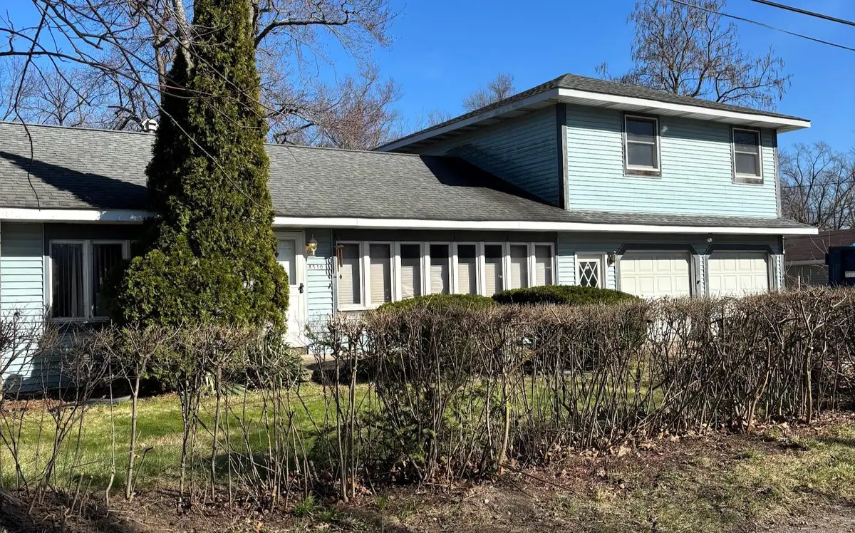 4510 Flint Lake Gateway, Valparaiso, IN 46383 - #1