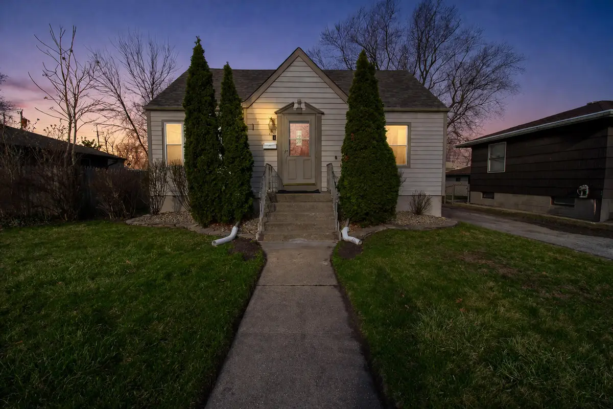 214 N Dwiggins Street, Griffith, IN 46319 - #1
