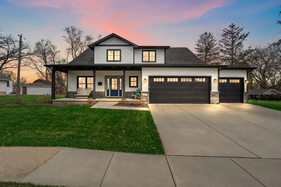 512 W Joliet Street, Crown Point, IN 46307 - #2