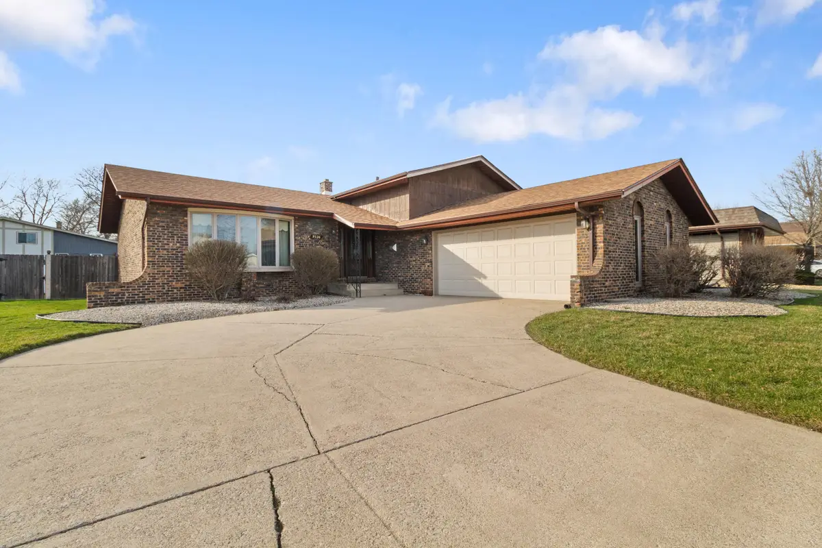 9536 Walnut Drive, Munster, IN 46321 - #1