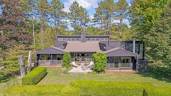 2408 E 800 N, La Porte, IN 46350