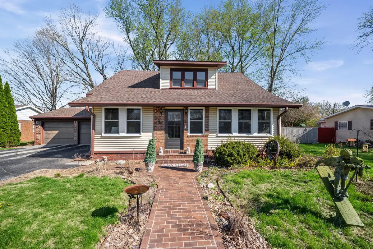 602 Valley Drive, Crawfordsville, IN 47933 - #1