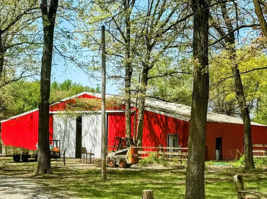 15752 W 400 N, Medaryville, IN 47957 - #2