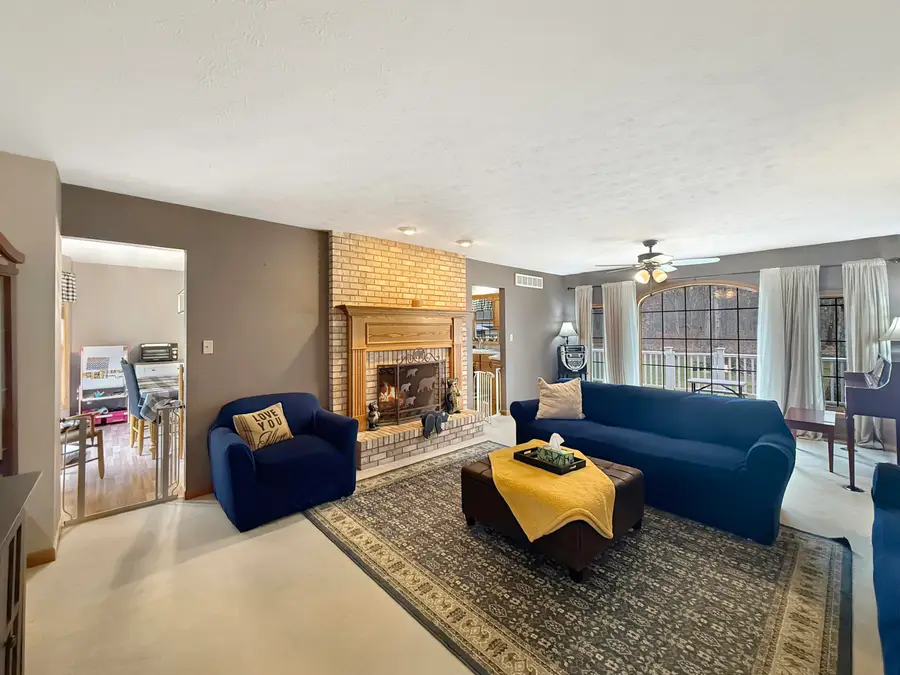 490 W 75 S, Valparaiso, IN 46385 - #2