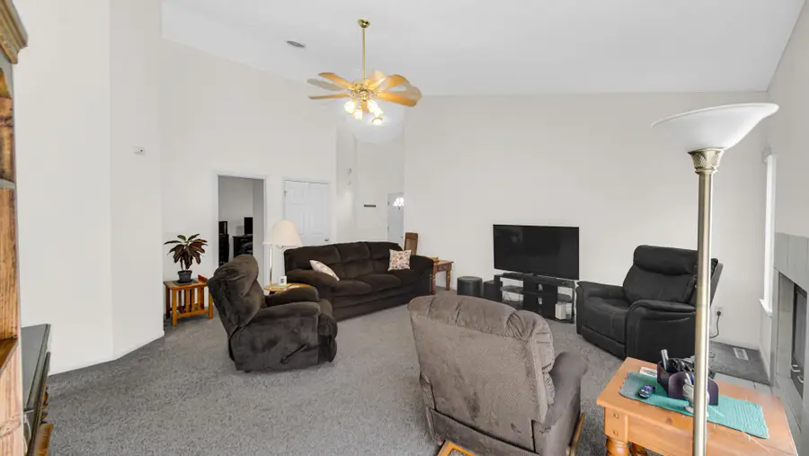 317 Azalea Drive, Hobart, IN 46342 - #2