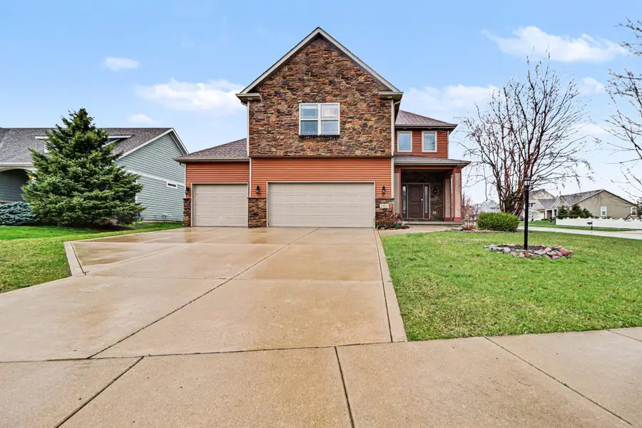 2411 Nottingham Drive, Valparaiso, IN 46383 - #2