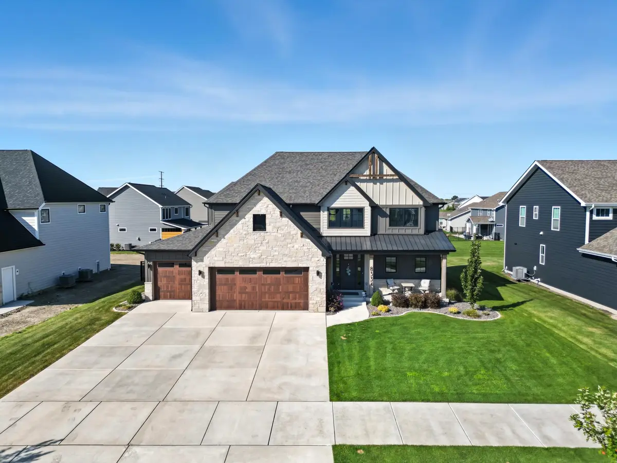 8334 W 105th Avenue, Saint John, IN 46373 - #1