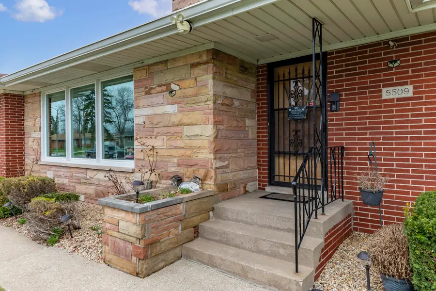 5509 Van Buren Street, Merrillville, IN 46410 - #2