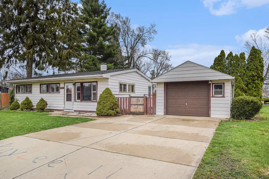 3105 Oakdale Avenue, La Porte, IN 46350 - #2