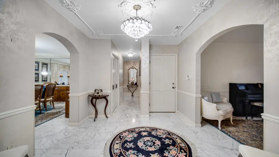 2255 Bordeaux Walk #A2, Highland, IN 46322 - #2