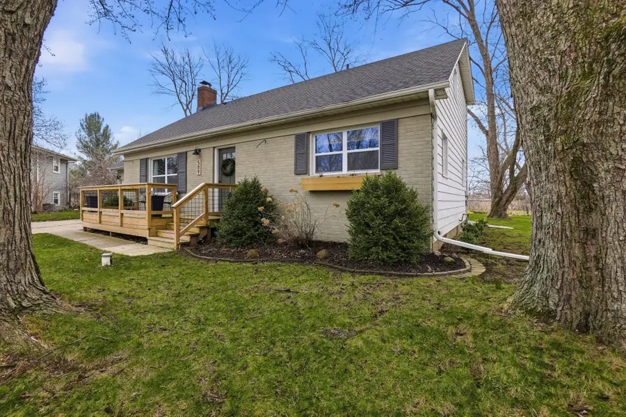 509 Shawnee Drive, Lowell, IN 46356 - #3