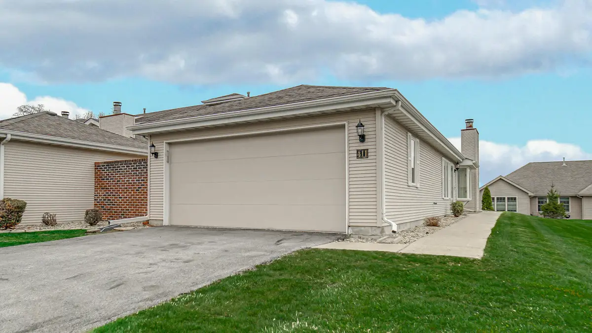 411 W Deerpath Drive W, Schererville, IN 46375 - #1
