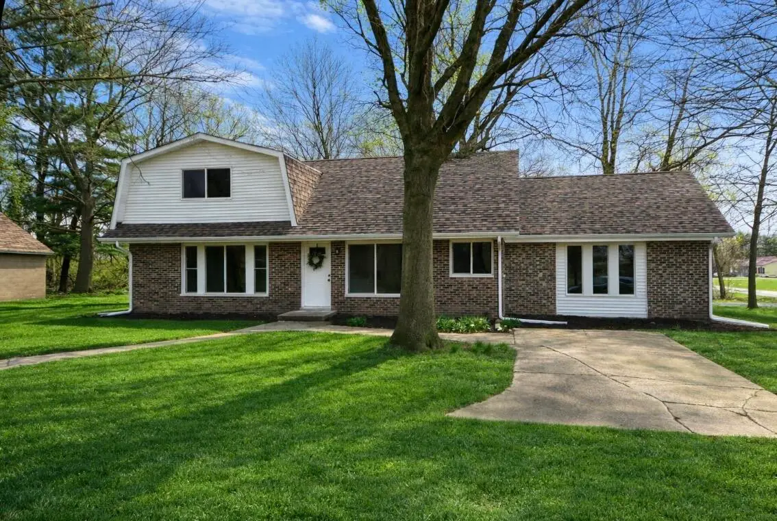 1141 W 300 N, La Porte, IN 46350 - #1