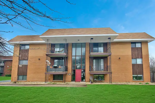 716 Moraine Trace #3, Schererville, IN 46375