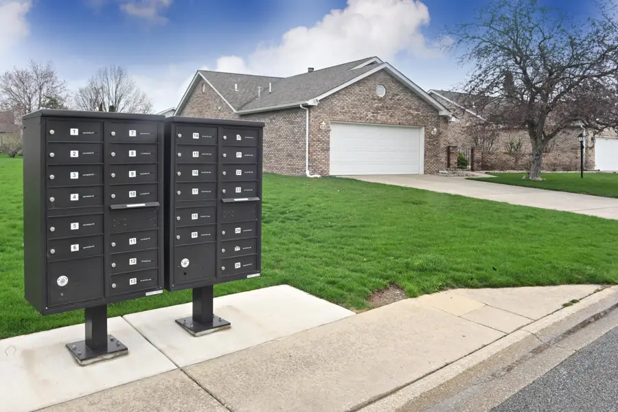 192 Heather Lane, Hobart, IN 46342 - #3