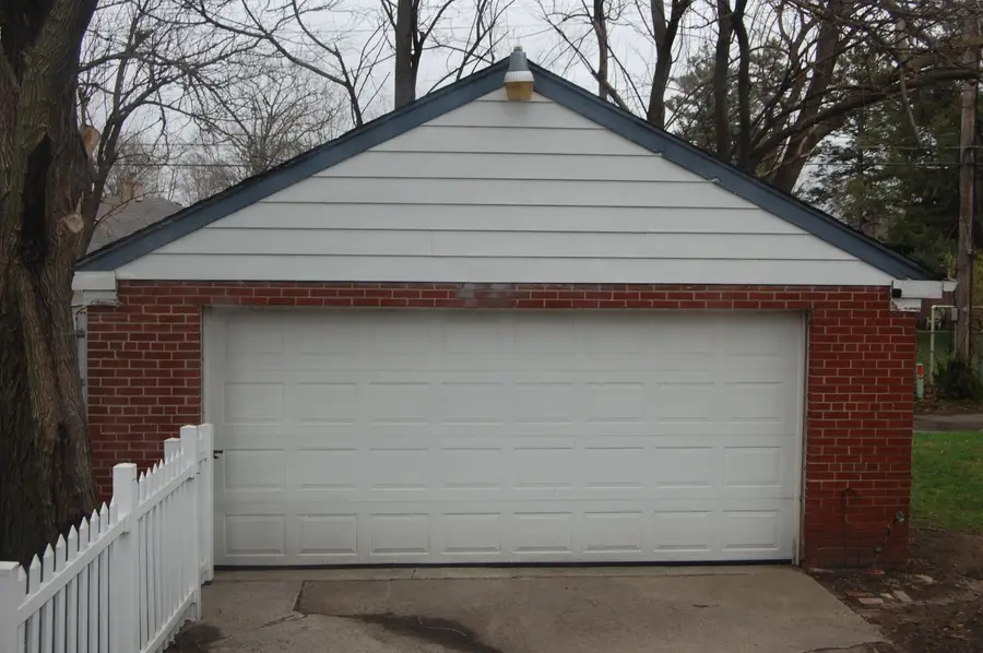 7427 Olcott Avenue, Hammond, IN 46323 - #3