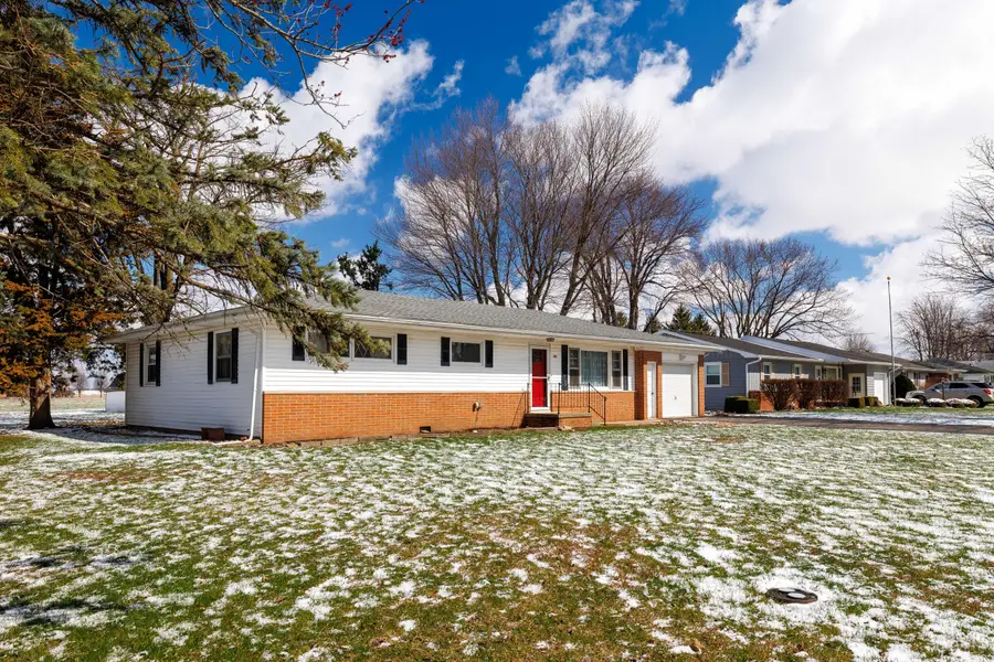 302 E Holley Drive, Kentland, IN 47951 - #3