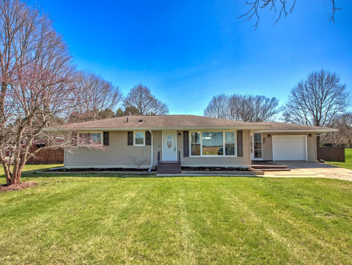 102 W 250 S, La Porte, IN 46350 - #1