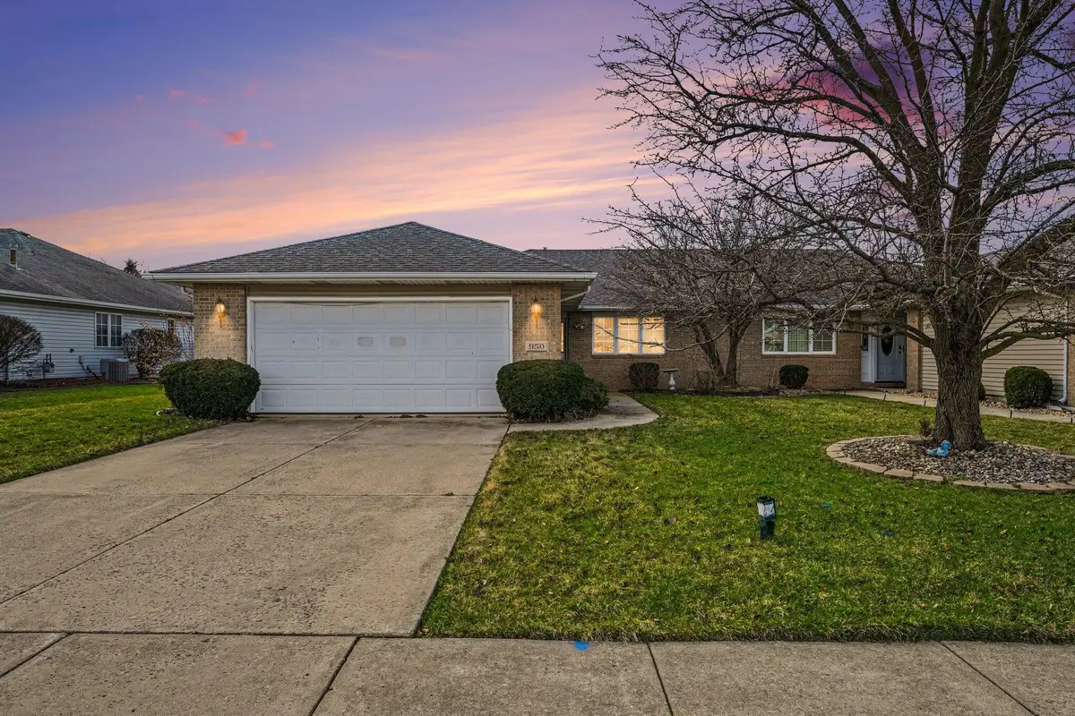 950 Blue Jay Way, Dyer, IN 46311 - #1