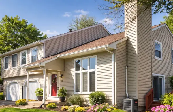 607 Weatherwood Lane, Valparaiso, IN 46383