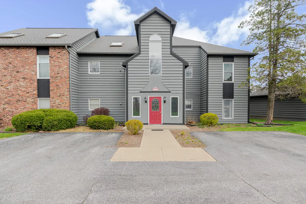 1300 Winding Ridge Lane #A7, Valparaiso, IN 46383 - #1