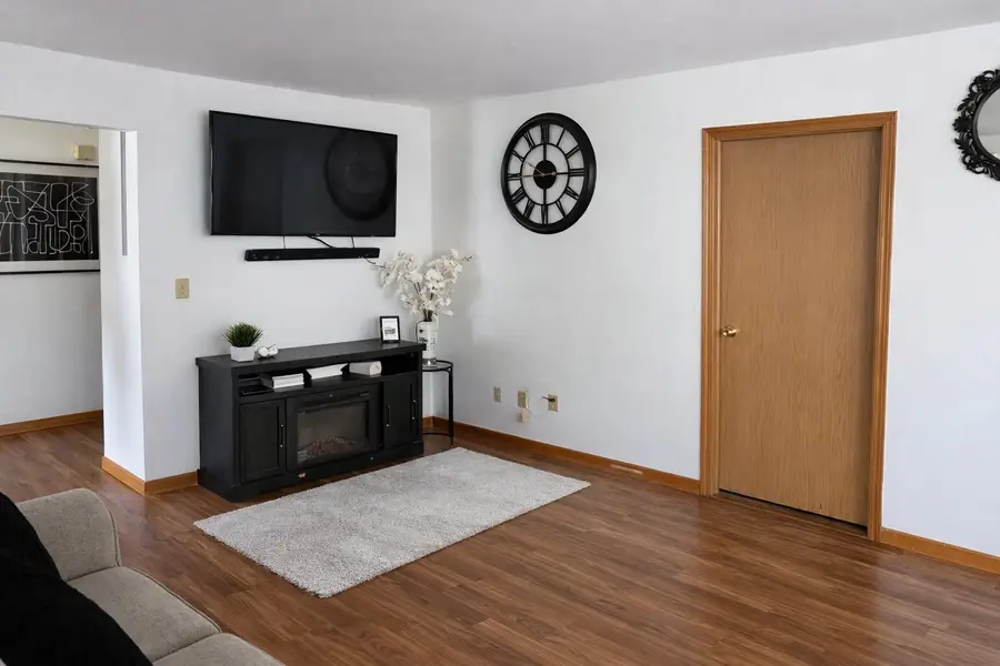 3476 E 69th Avenue, Merrillville, IN 46410 - #3