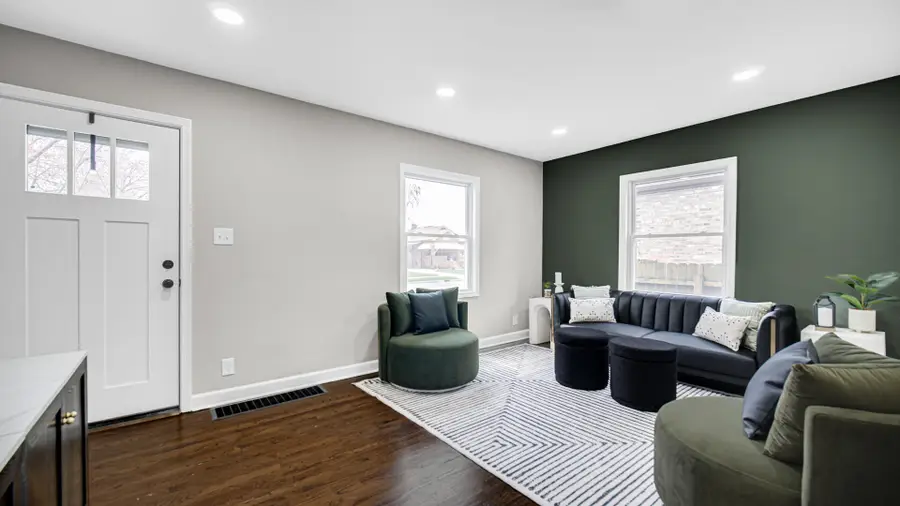 7339 Jefferson Avenue, Hammond, IN 46324 - #3