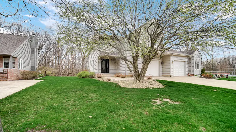 3808 Chimney Hill Drive, Valparaiso, IN 46383 - #2