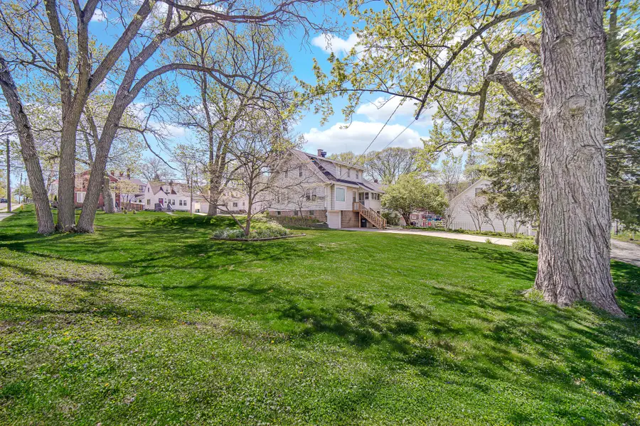 415 Elmhurst Street, Valparaiso, IN 46385 - #3