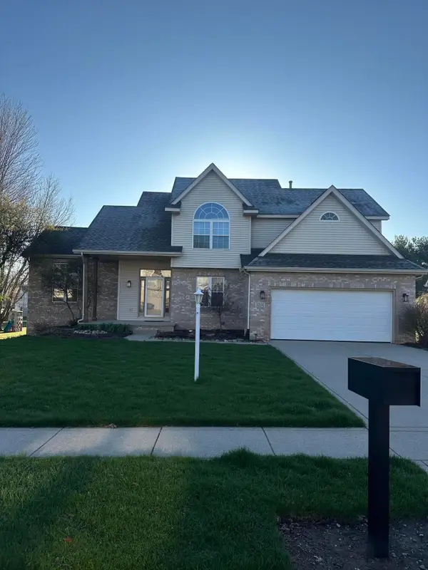 3204 Clairborne Crossing, Valparaiso, IN 46385