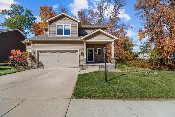615 Hatch Lake Parkway, Valparaiso, IN 46385