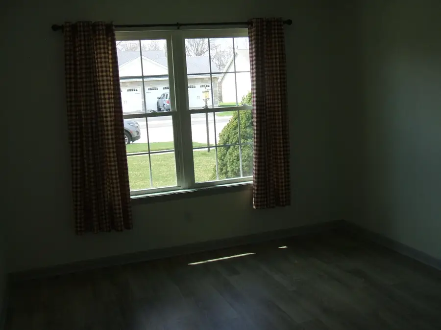 823 Daisy Circle Ne #6a, Demotte, IN 46310 - #3