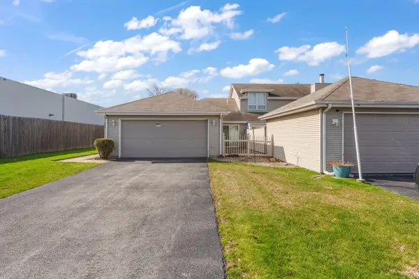 823 Spruce Lane, Schererville, IN 46375