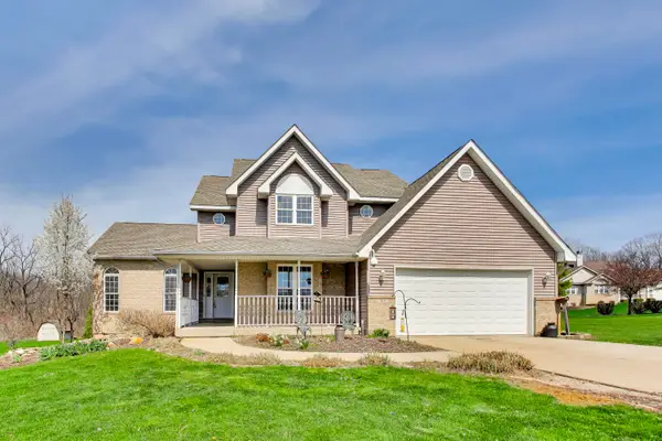766 Wigeon Court, Valparaiso, IN 46385