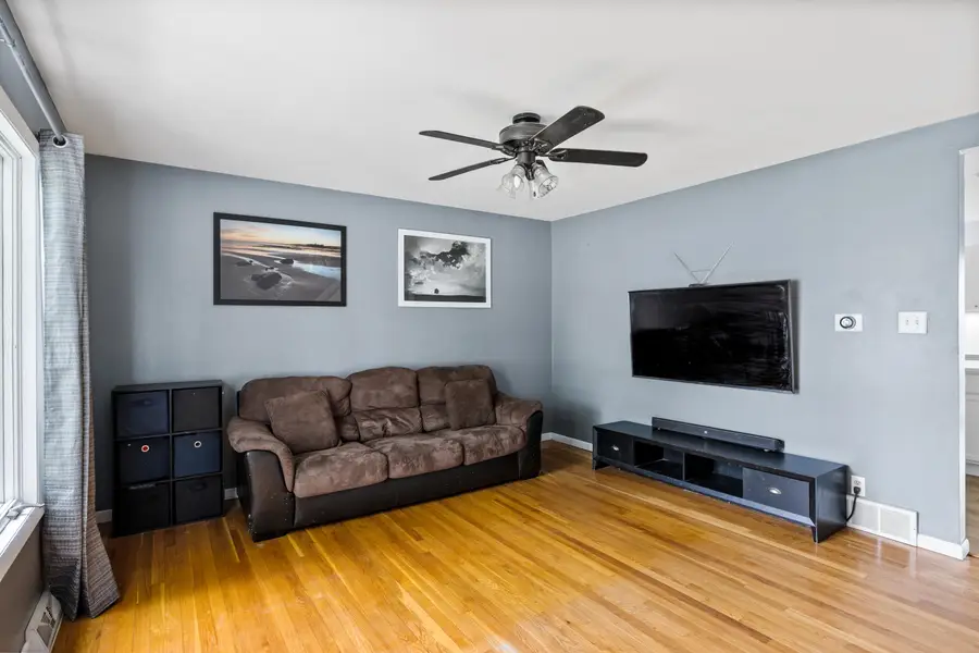 1102 W 14th Street, La Porte, IN 46350 - #3