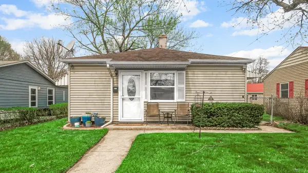 1330 W 1st Place, Hobart, IN 46342