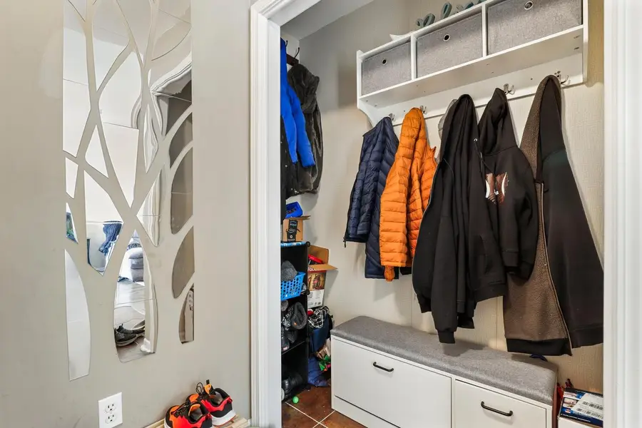 682 W 76th Avenue, Merrillville, IN 46410 - #3